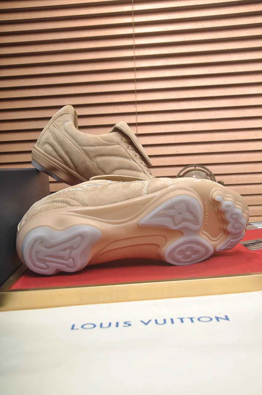Men's shoes 💰680💶[LOUIS VUITTON] (original order) couple model 🍀LV Louis Vuitton * - top version of LV classic trendy shoes! Made of imported original cowhide, water-dyed cowhide lining, and original wear-resistant rubber outsole! High quality products! Size for women: 35-40. Men: 39-46 (45.46 customized)
